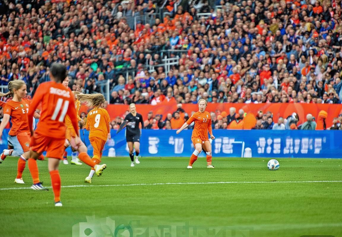2017荷俄女足欧洲预选赛：荷兰战术制胜俄罗斯解析